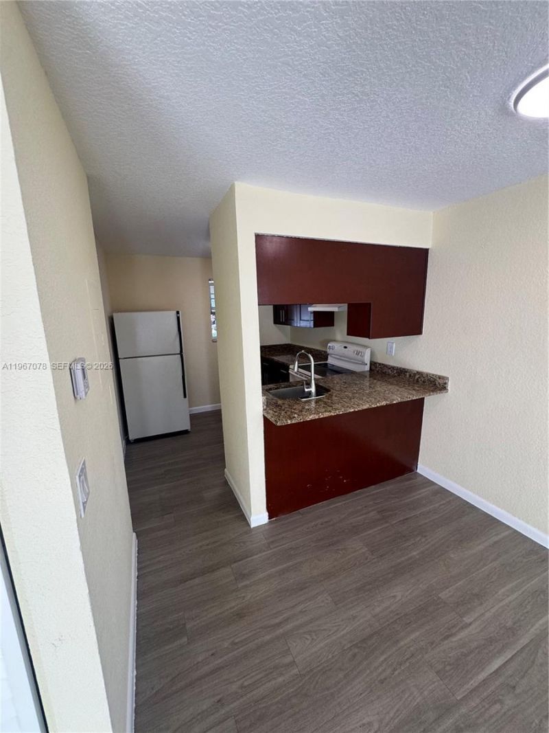 1101 W Prospect Rd, Unit 6, Fort Lauderdale, FL 33309 Photo