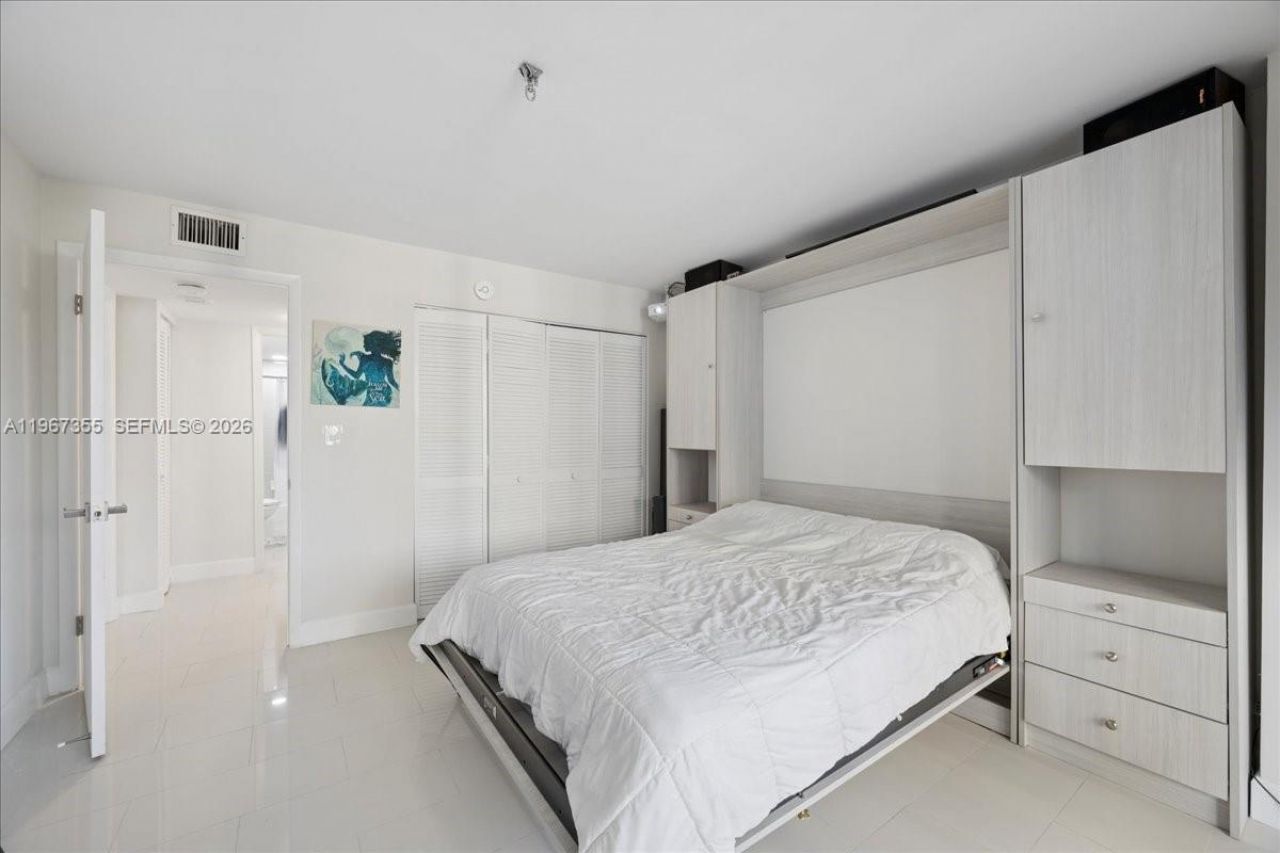 1915 Brickell Ave, Unit 801, Miami, FL 33129 Photo