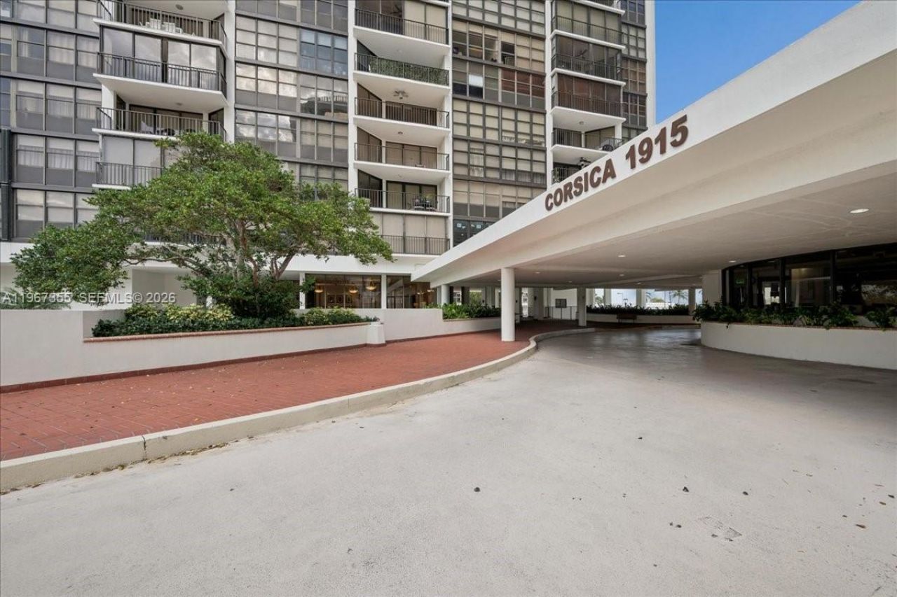 1915 Brickell Ave, Unit 801, Miami, FL 33129 Photo