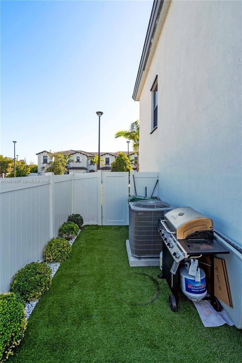 20394 NW 4th Ct , Unit 20394, Miami Gardens, FL 33169 Photo