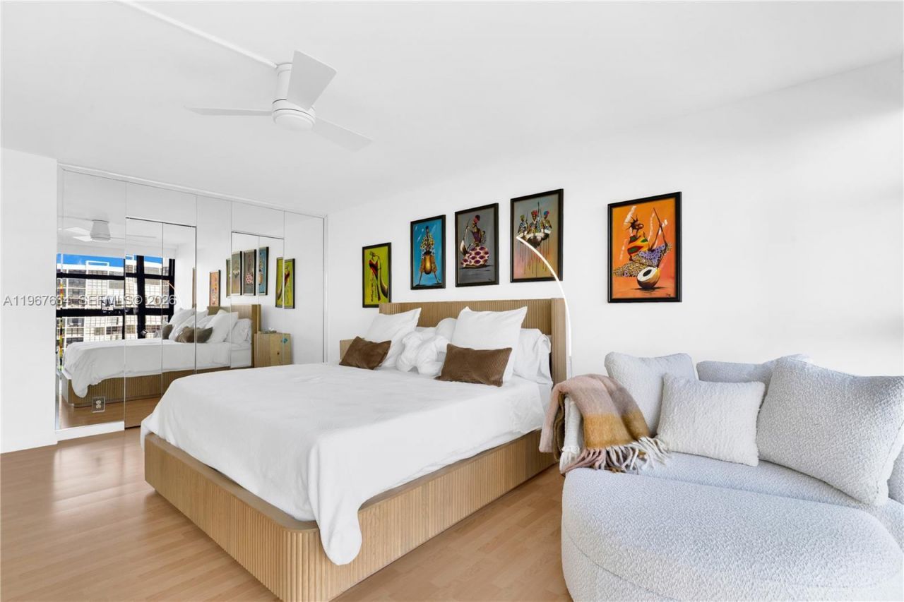 600 Parkview Dr, Unit 621, Hallandale Beach, FL 33009 Photo