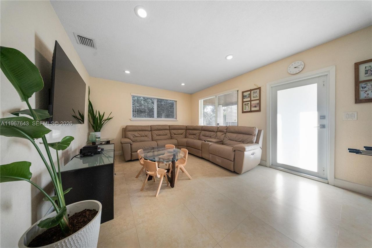 3455 SW 75th Ct, Miami, FL 33155 Photo