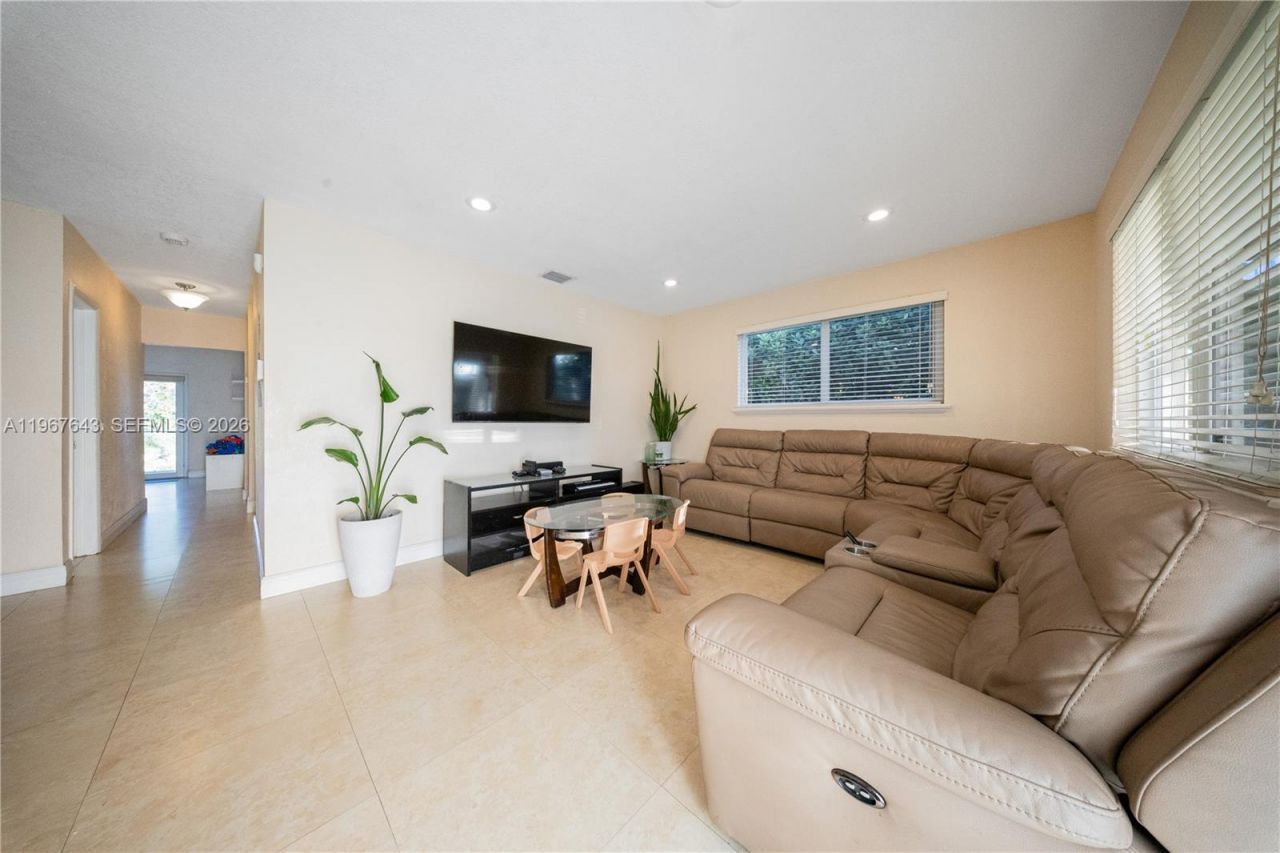 3455 SW 75th Ct, Miami, FL 33155 Photo