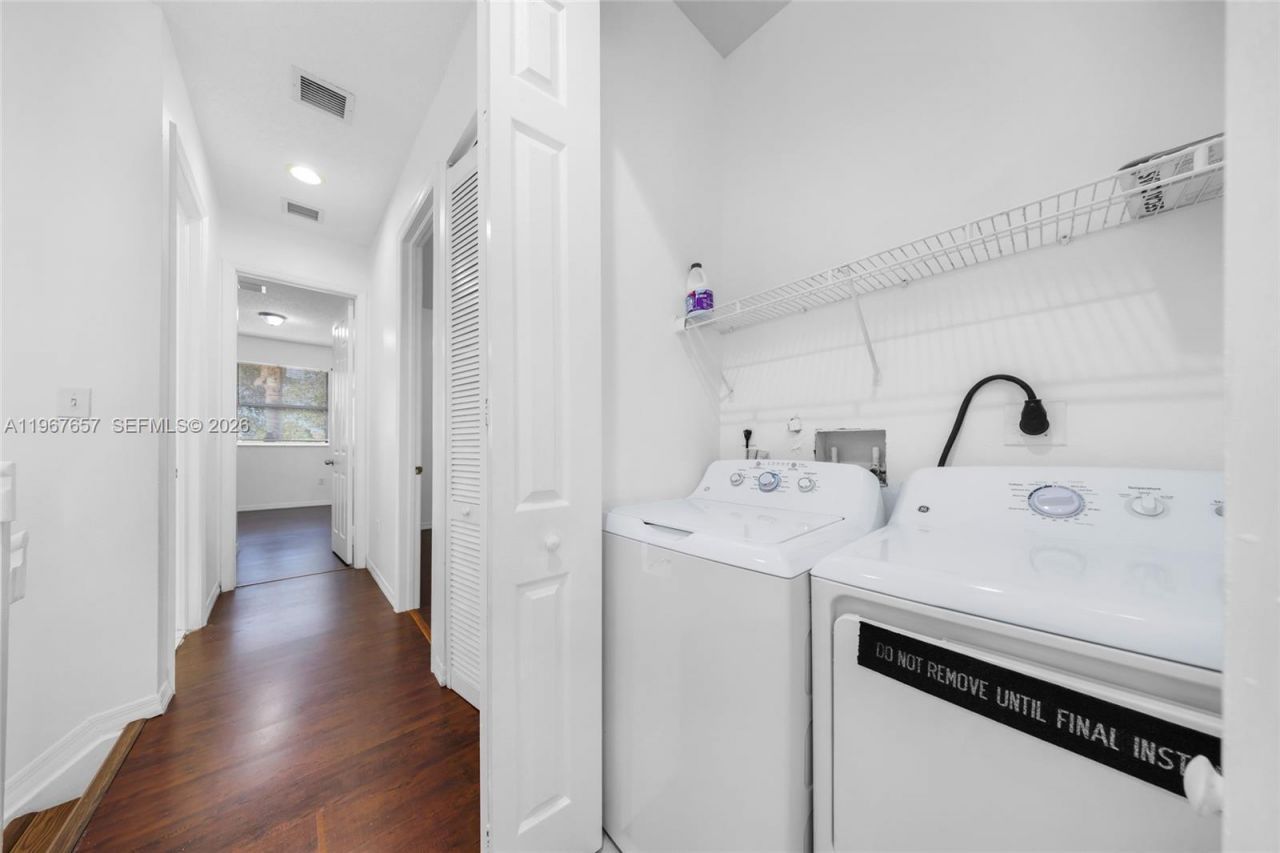 951 NE 42nd Ter, Homestead, FL 33033 Photo