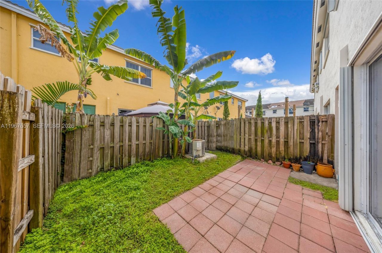 951 NE 42nd Ter, Homestead, FL 33033 Photo