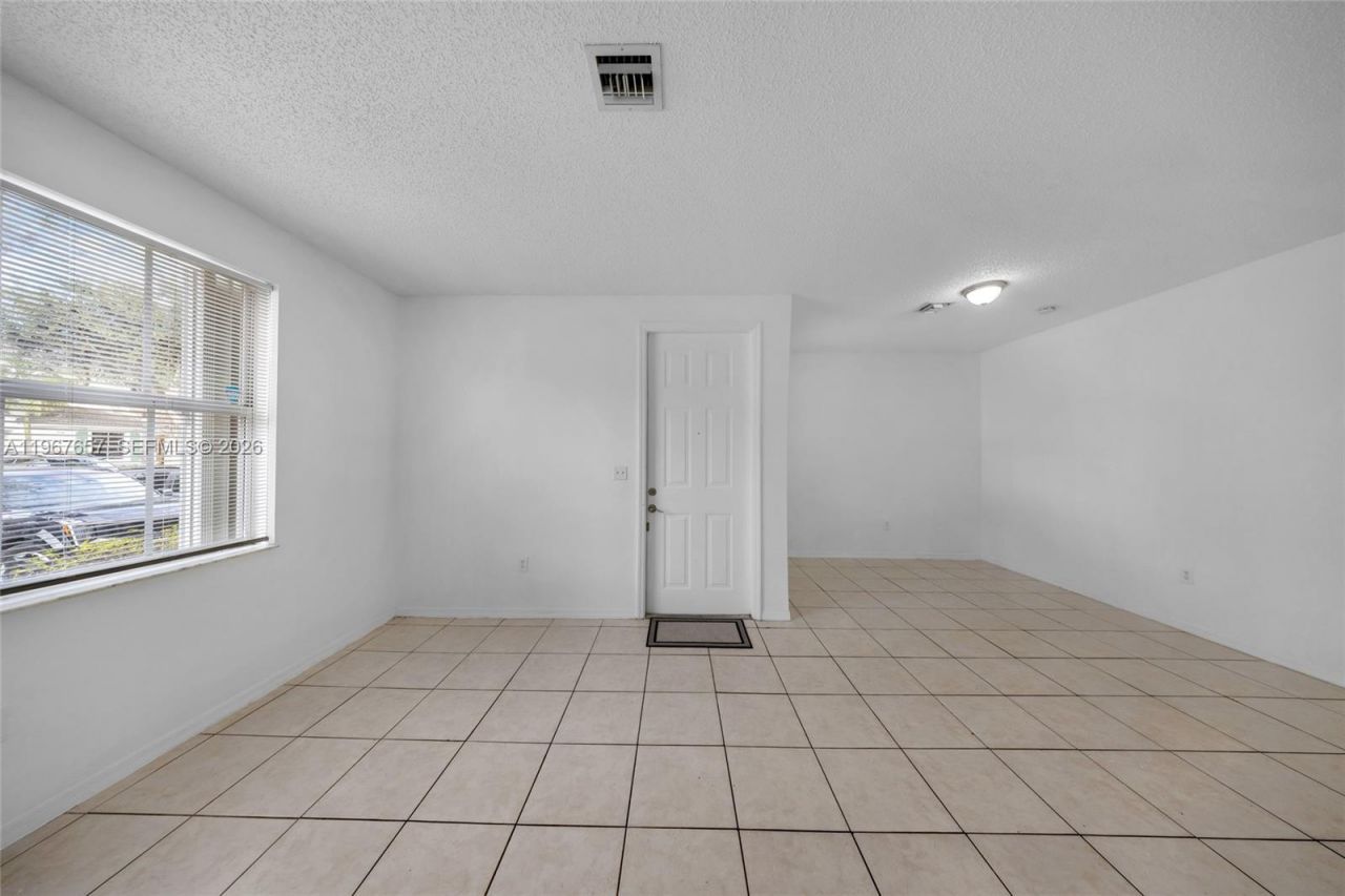 951 NE 42nd Ter, Homestead, FL 33033 Photo