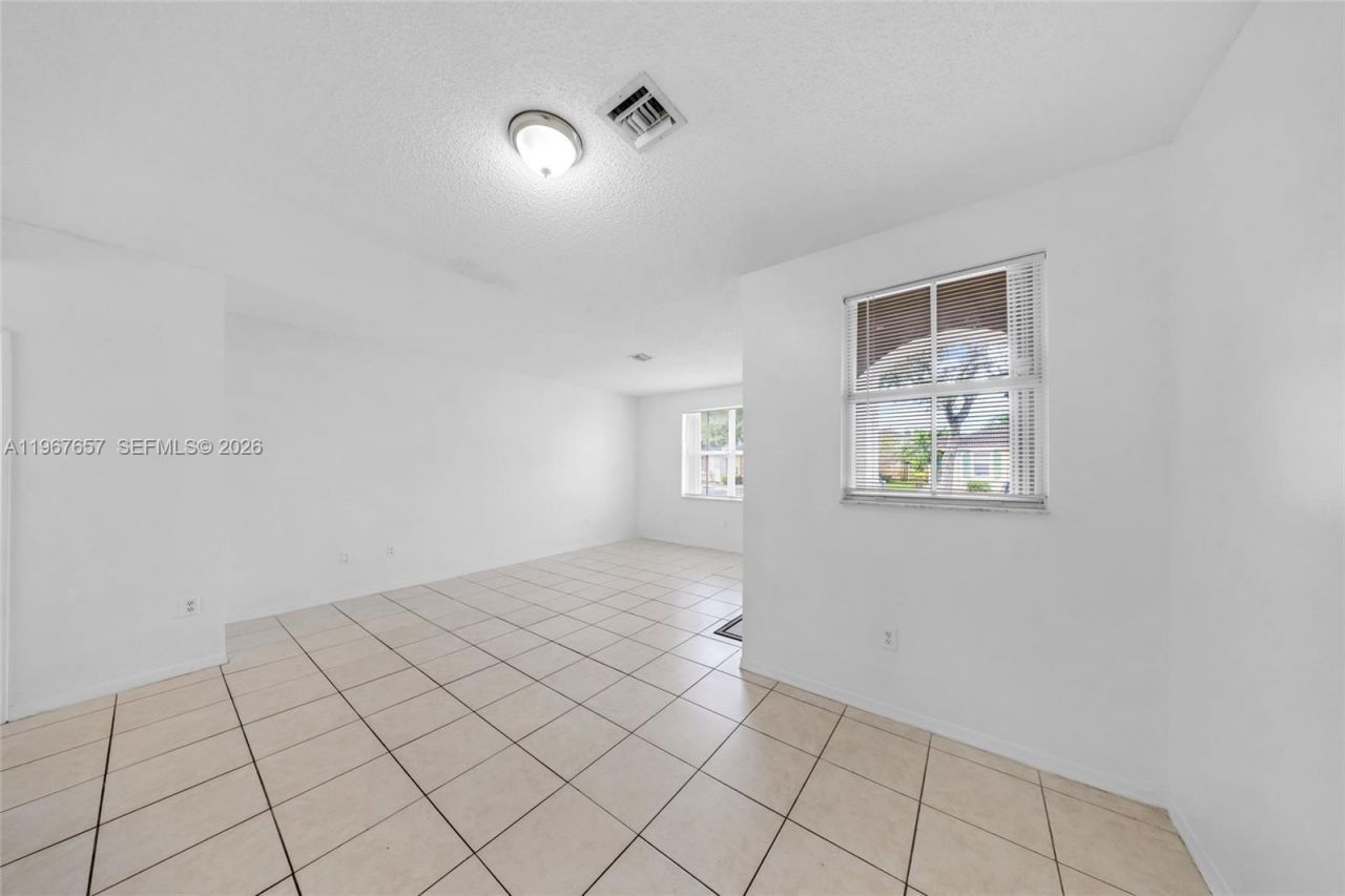 951 NE 42nd Ter, Homestead, FL 33033 Photo