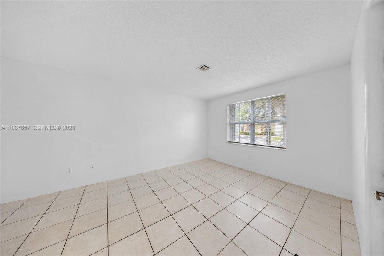 951 NE 42nd Ter, Homestead, FL 33033 Photo