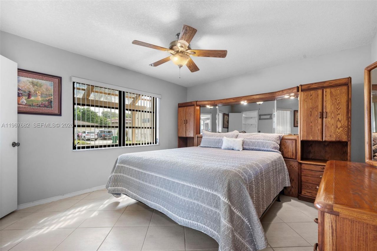 101 NE 2nd Pl, Dania Beach, FL 33004 Photo