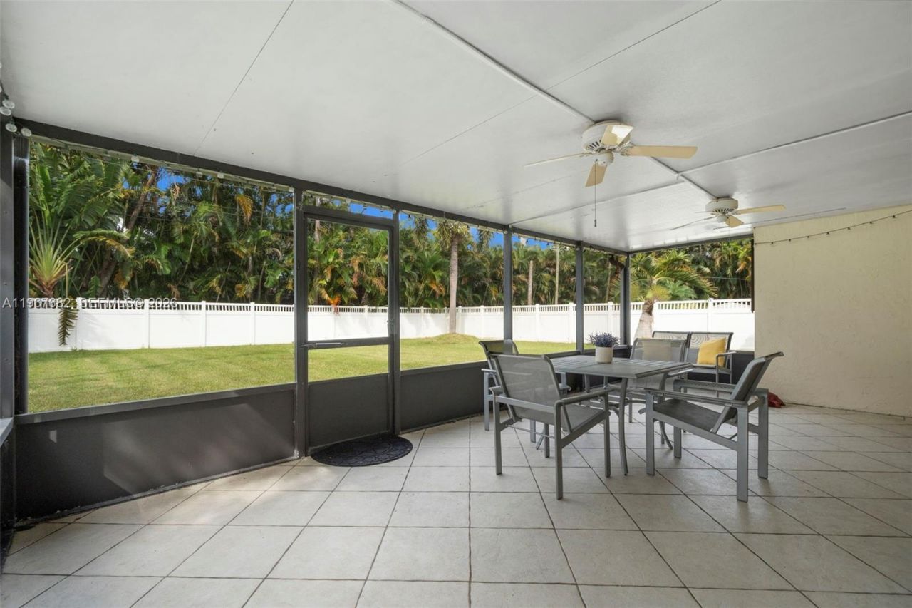101 NE 2nd Pl, Dania Beach, FL 33004 Photo