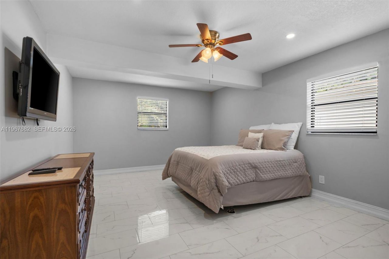 101 NE 2nd Pl, Dania Beach, FL 33004 Photo