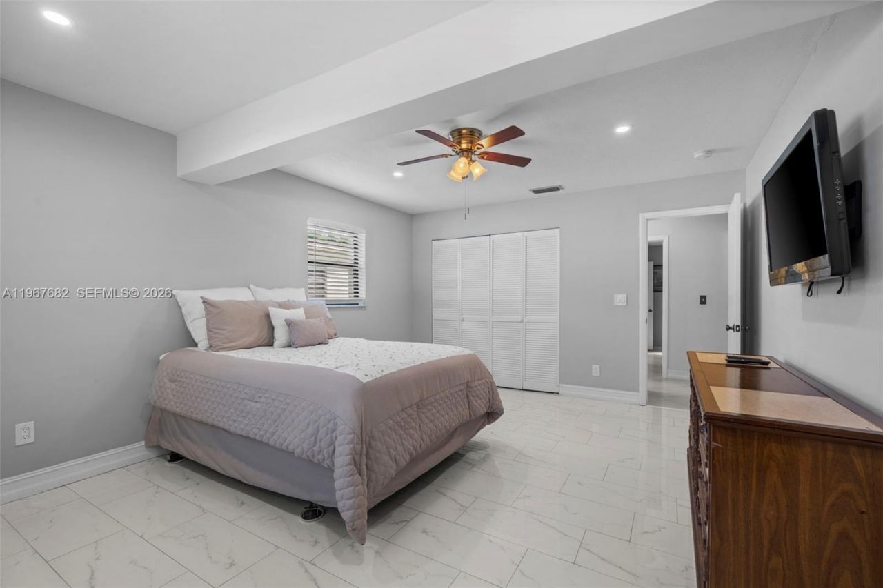 101 NE 2nd Pl, Dania Beach, FL 33004 Photo