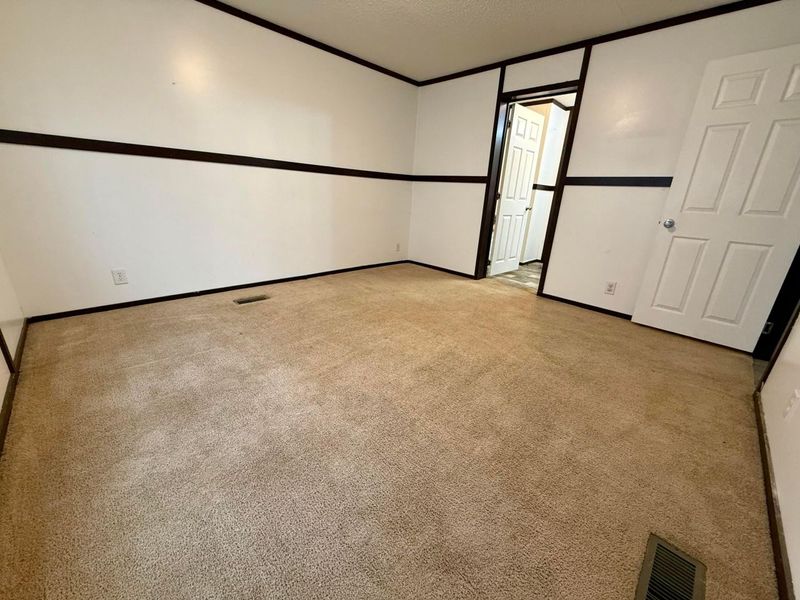 8 Allen Avenue, New Holland, OH 43145 Photo 9