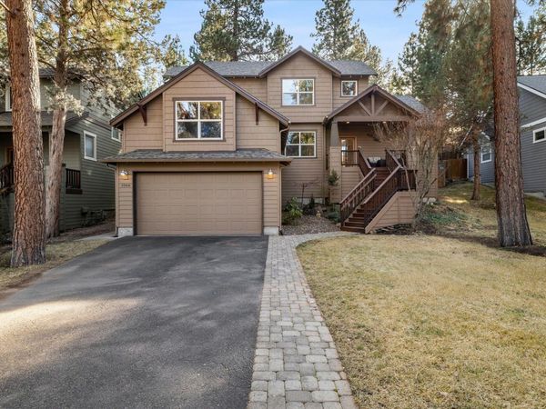 1066 NW Stannium Road, Bend, OR 97703