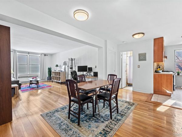 325 E 201st Street, Unit 5F, Bronx, NY 10458