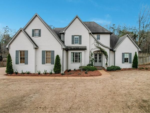 12007 Water Ridge Drive, Oxford, MS 38655