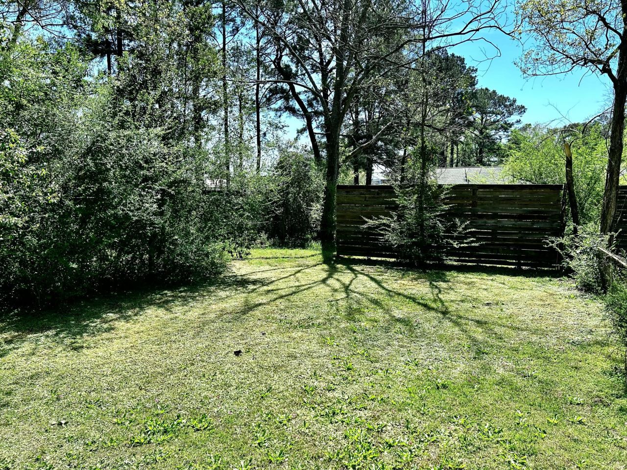 109 Tupperway Drive Photo 7