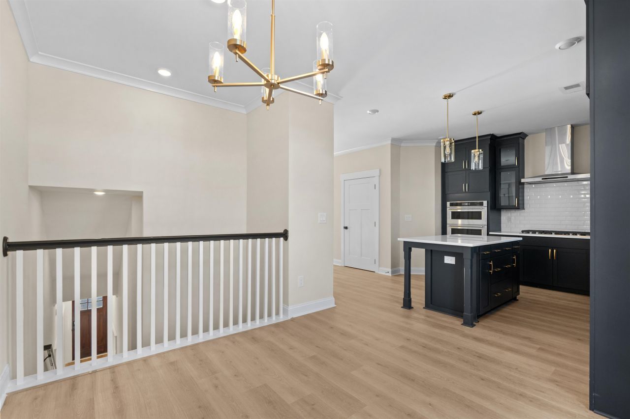 8477 Duke Pl. Photo 11