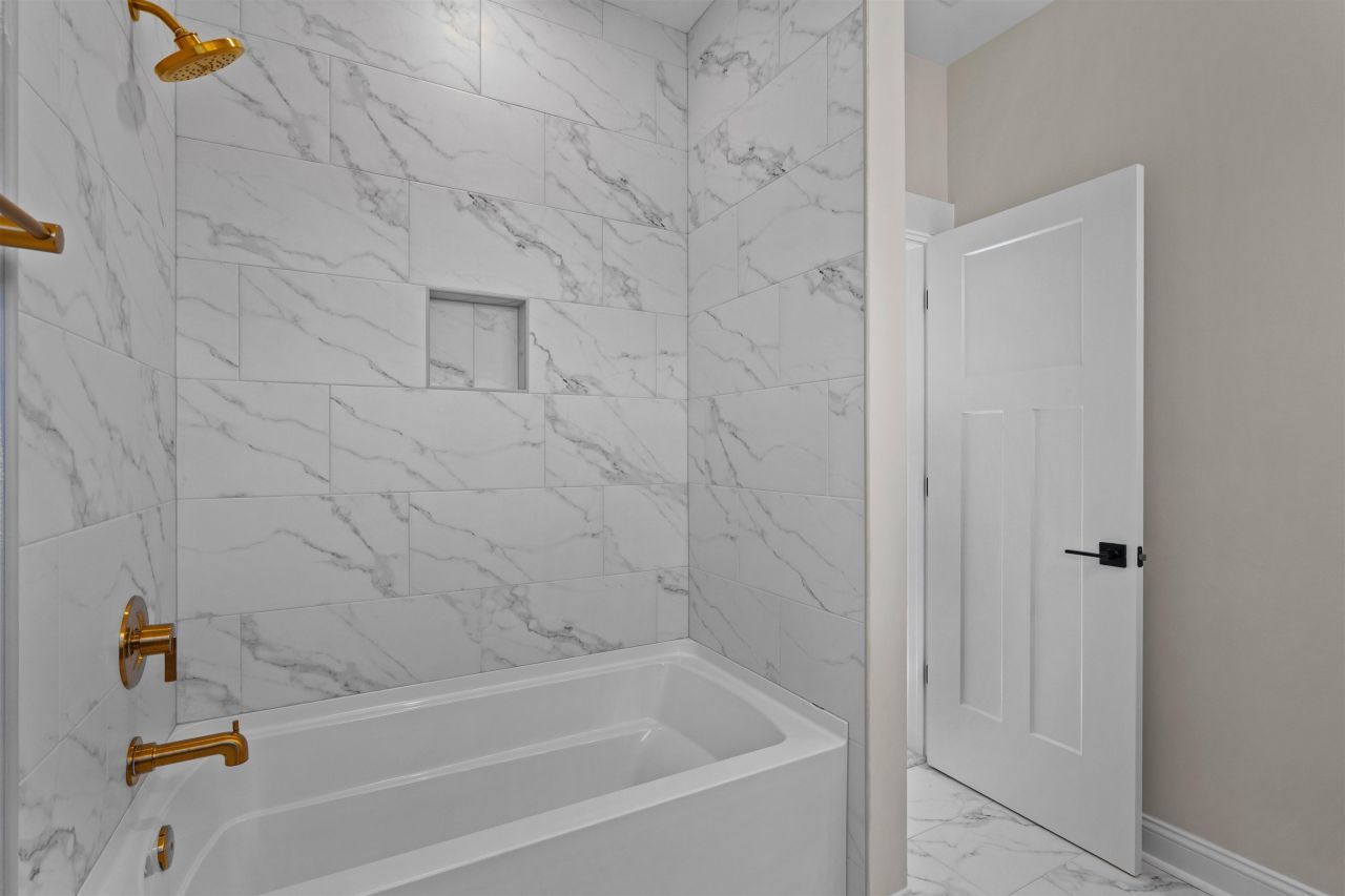 8477 Duke Pl. Photo 34