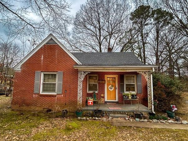 18375 Main St., Huntingdon, TN 38344