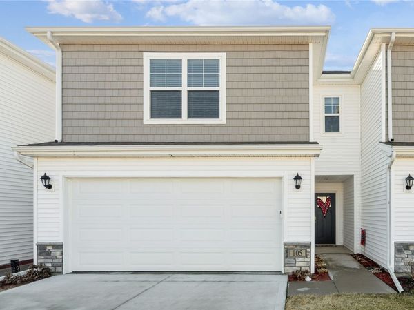 105 Oak Drive, Palo, IA 52324