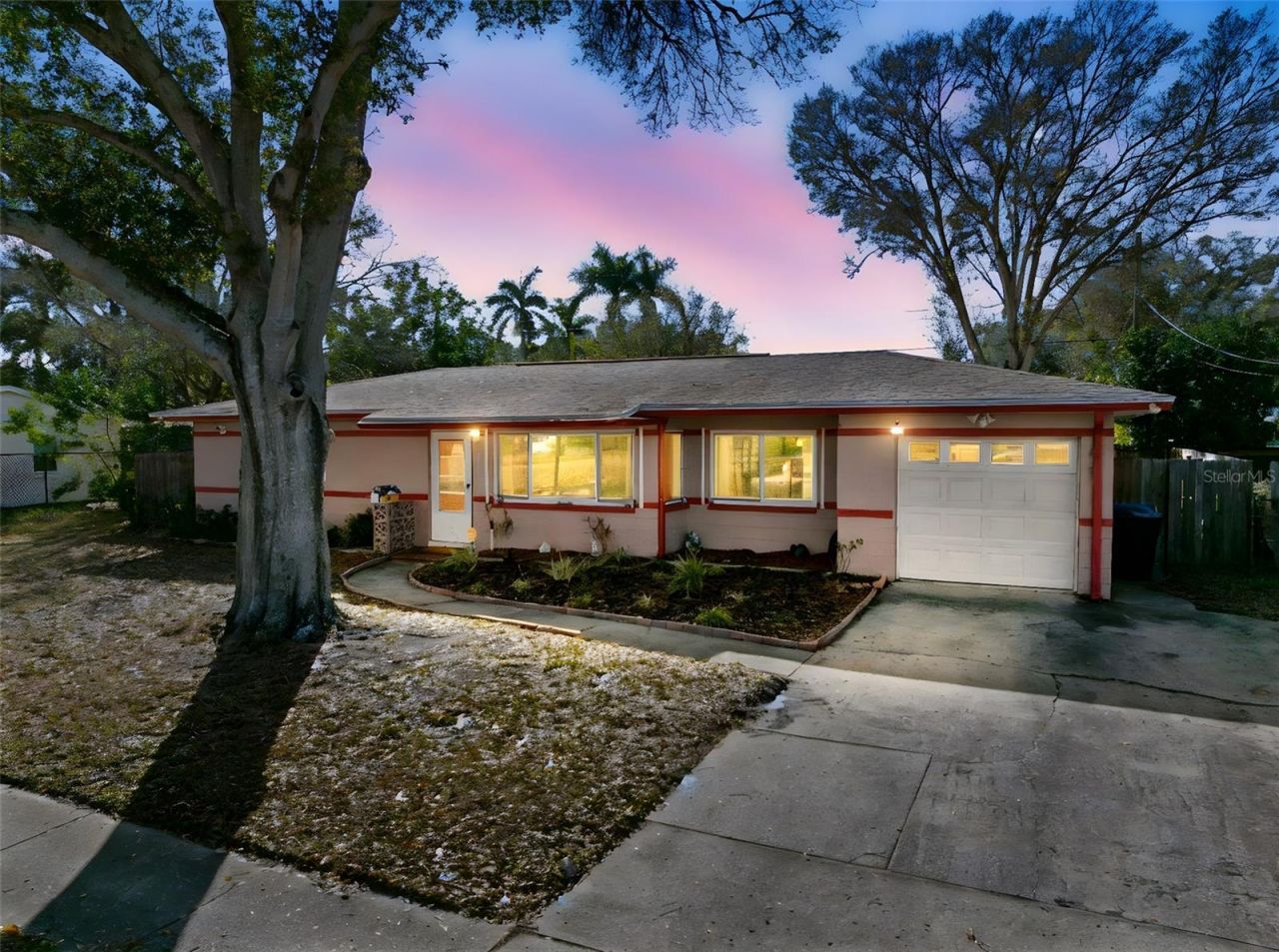 6800 16th Street N, Saint Petersburg, FL 33702 Main Photo