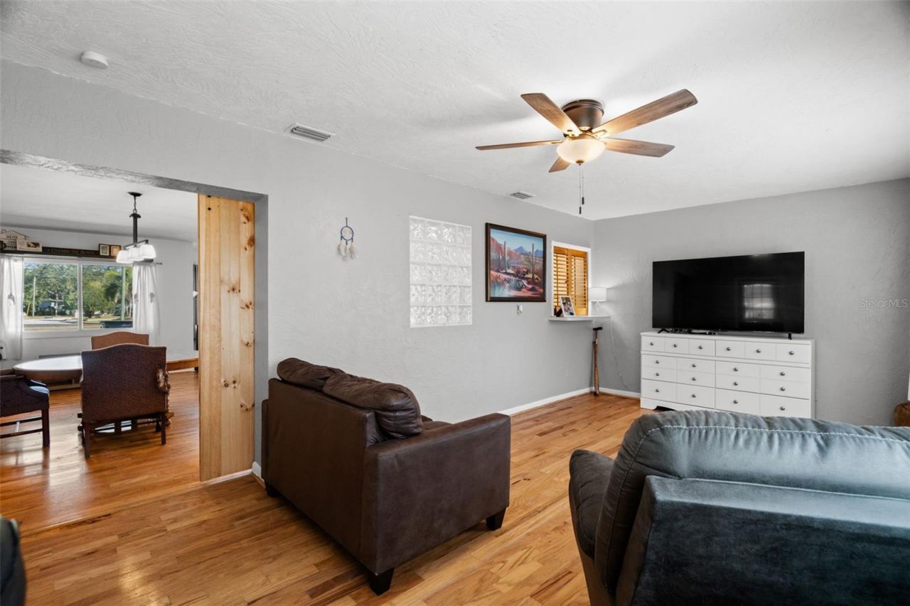 6800 16th Street N, Saint Petersburg, FL 33702 Photo