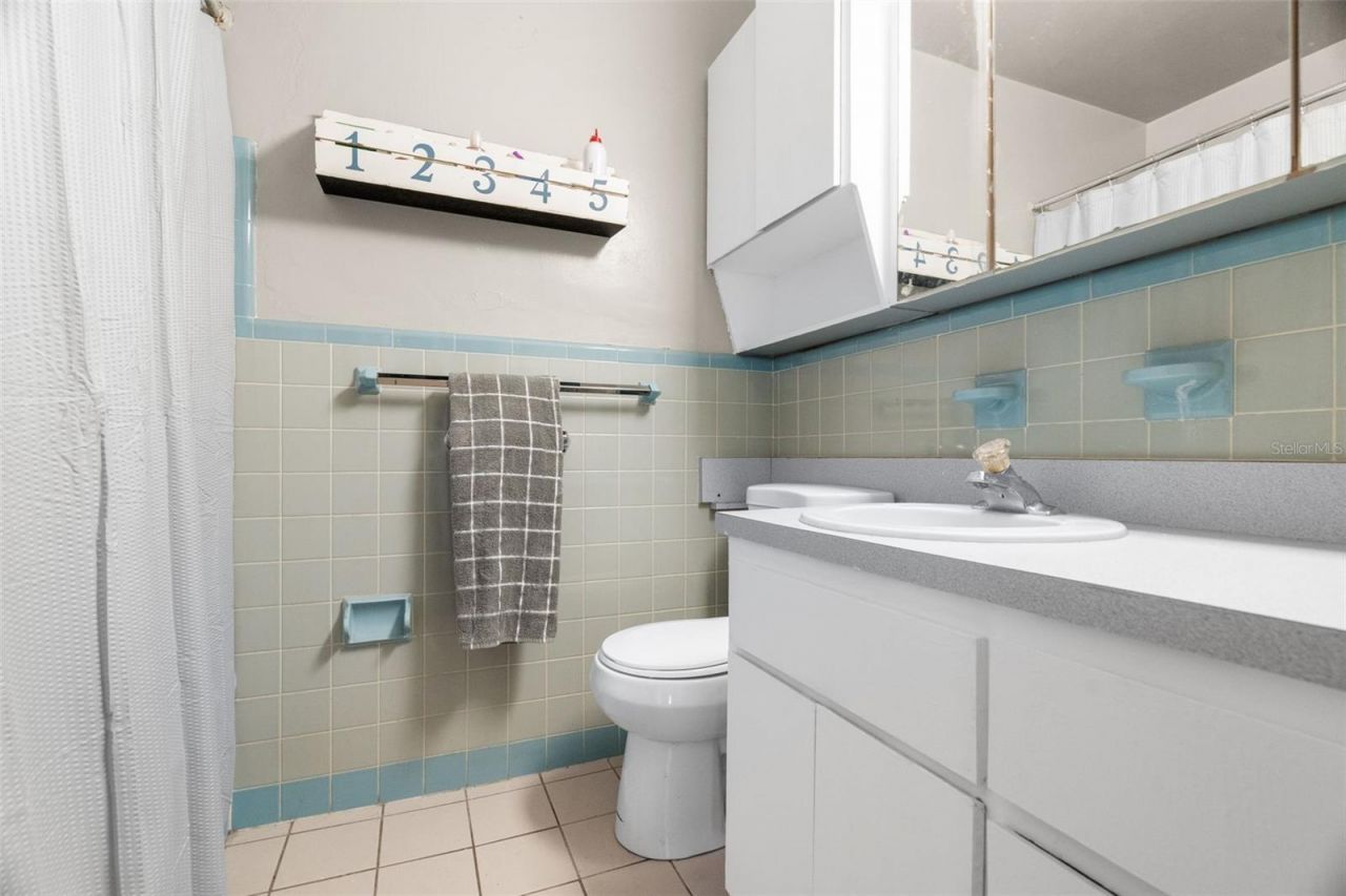 6800 16th Street N, Saint Petersburg, FL 33702 Photo