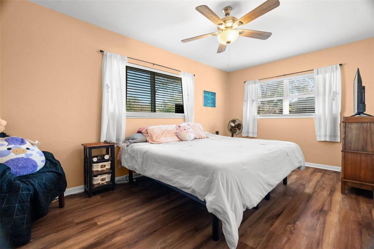 6800 16th Street N, Saint Petersburg, FL 33702 Photo