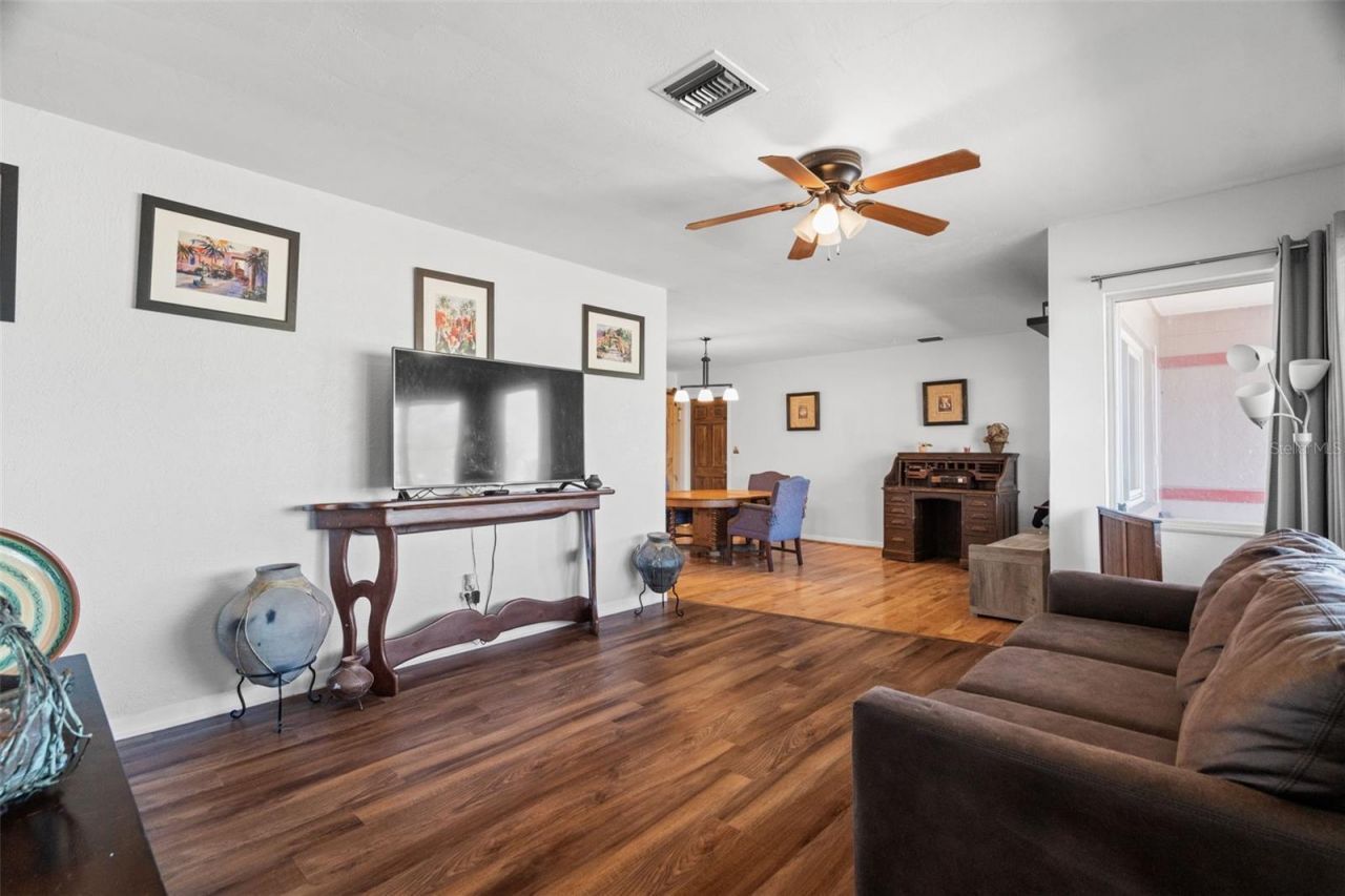 6800 16th Street N, Saint Petersburg, FL 33702 Photo