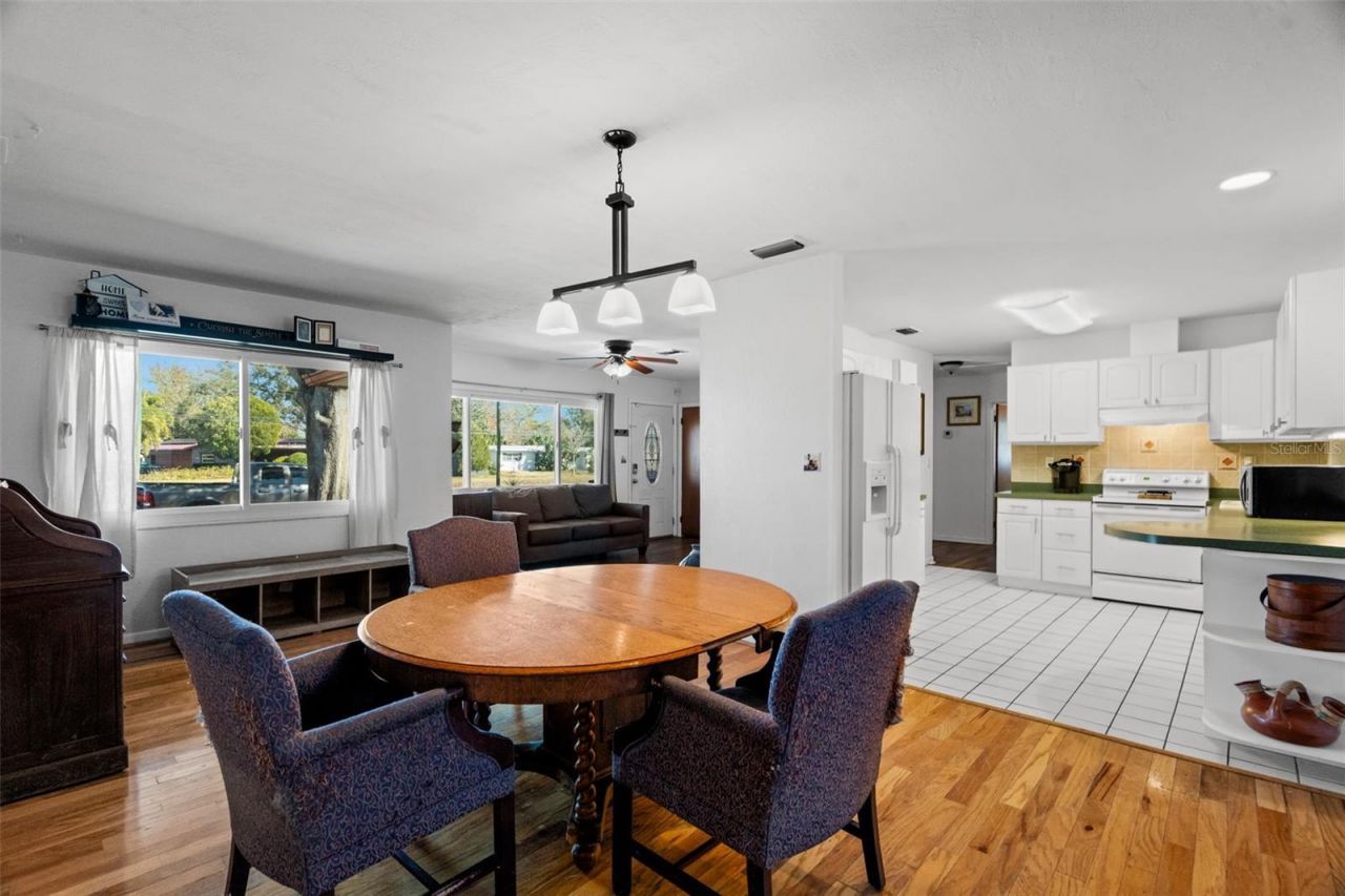 6800 16th Street N, Saint Petersburg, FL 33702 Photo