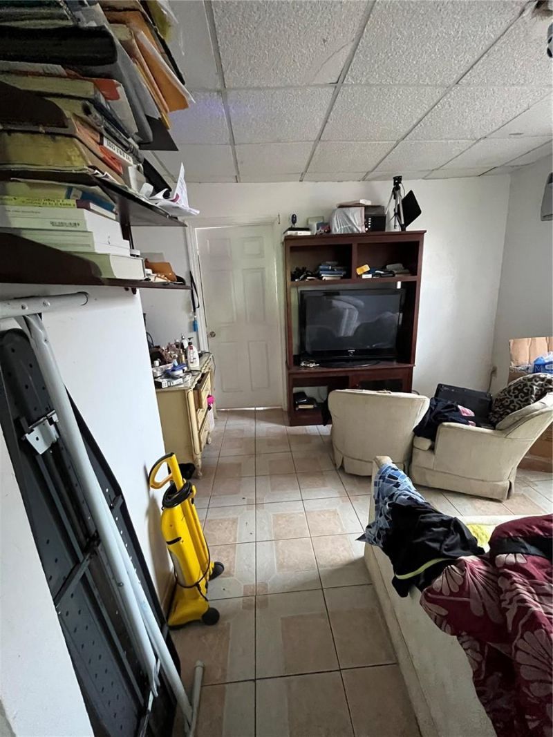 995 NW 114th Street, Miami, FL 33168 Photo