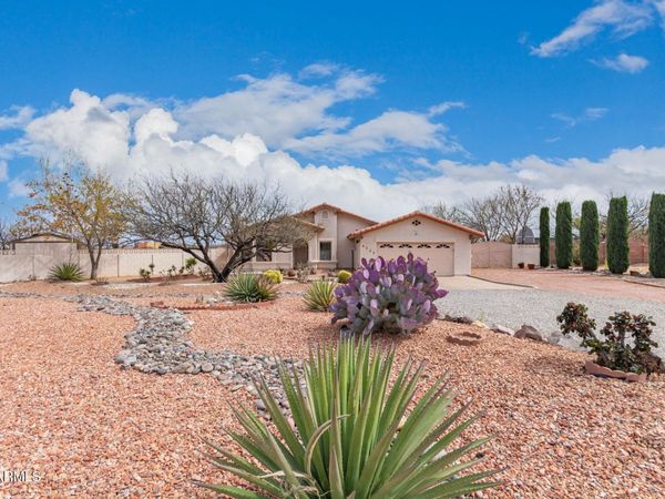 4225 S COMANCHE Drive, Sierra Vista, AZ 85650