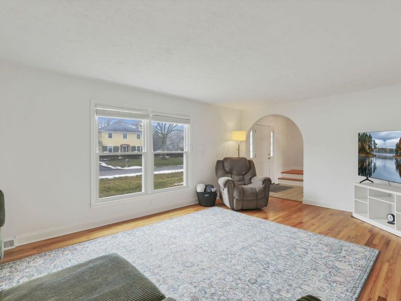 787 Persimmon Place, Columbus, OH 43213 Photo 11