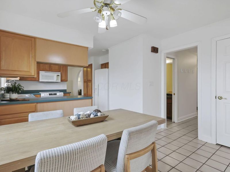 787 Persimmon Place, Columbus, OH 43213 Photo 24