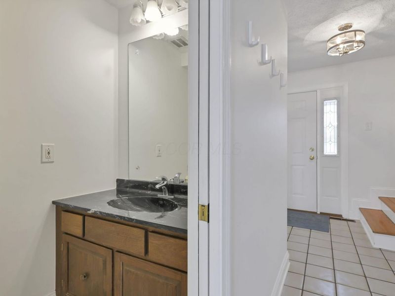 787 Persimmon Place, Columbus, OH 43213 Photo 30