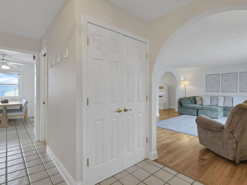 787 Persimmon Place, Columbus, OH 43213 Photo 32