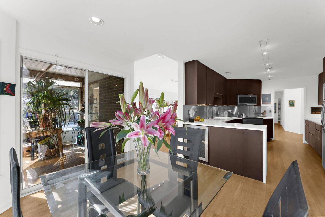 902 Travers Drive Photo 13