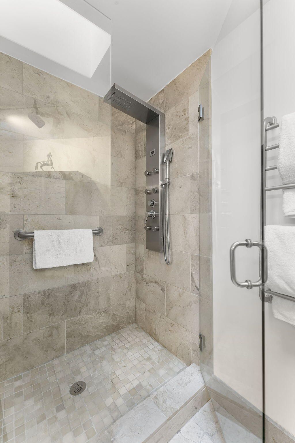 902 Travers Drive Photo 18