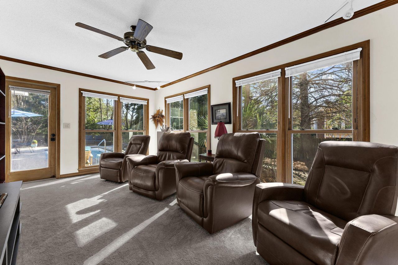 902 Travers Drive Photo 20