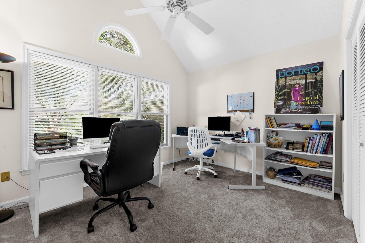 902 Travers Drive Photo 23