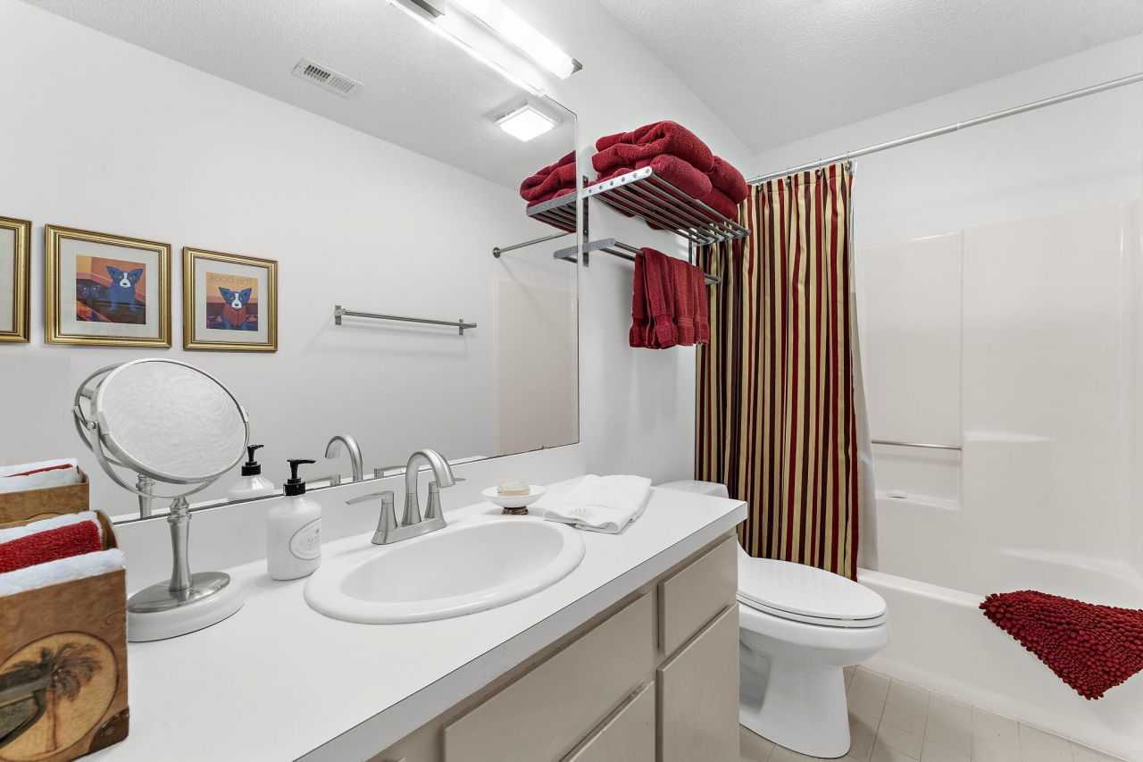 902 Travers Drive Photo 24