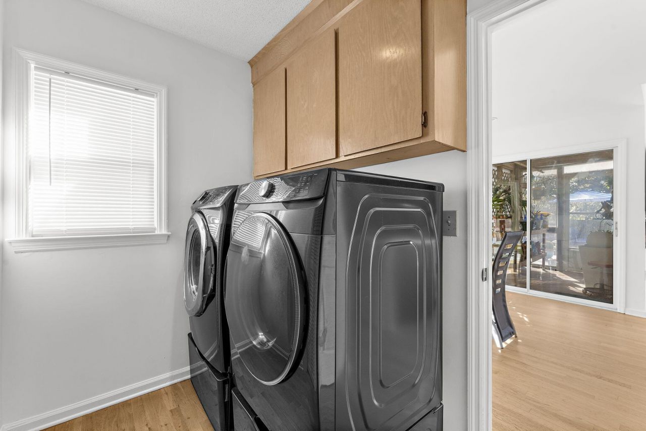 902 Travers Drive Photo 27