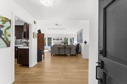 902 Travers Drive photo 4