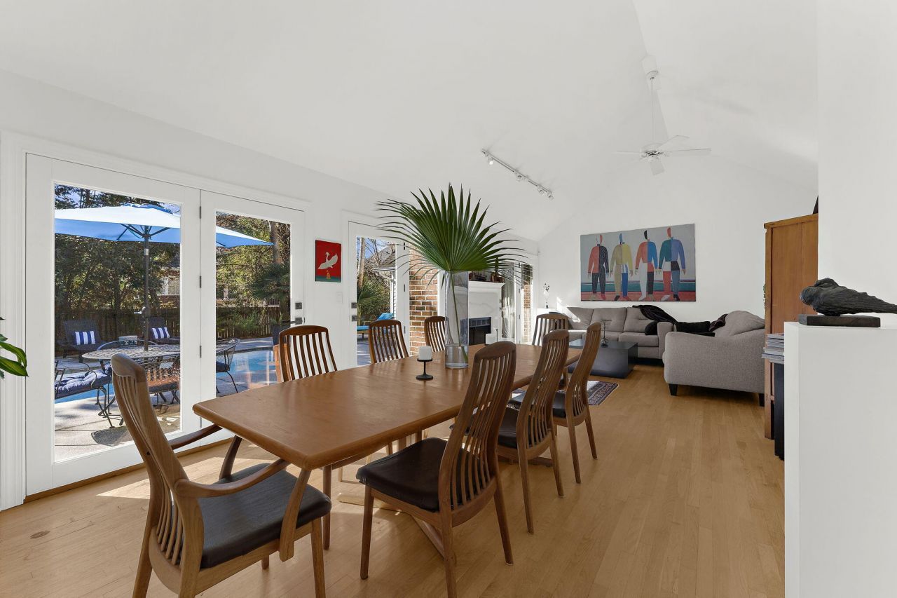 902 Travers Drive Photo 8