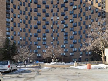 1181 Edgcumbe Road, Unit 606, Saint Paul, MN 55105