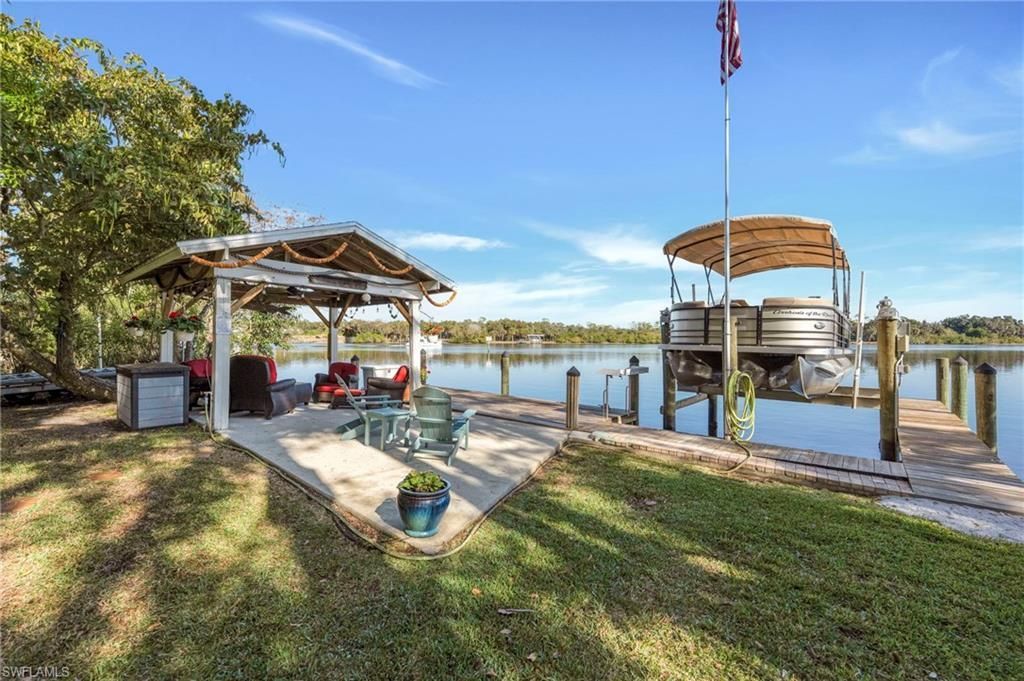 14526 Riverside Dr, Fort Myers, FL 33905 Photo