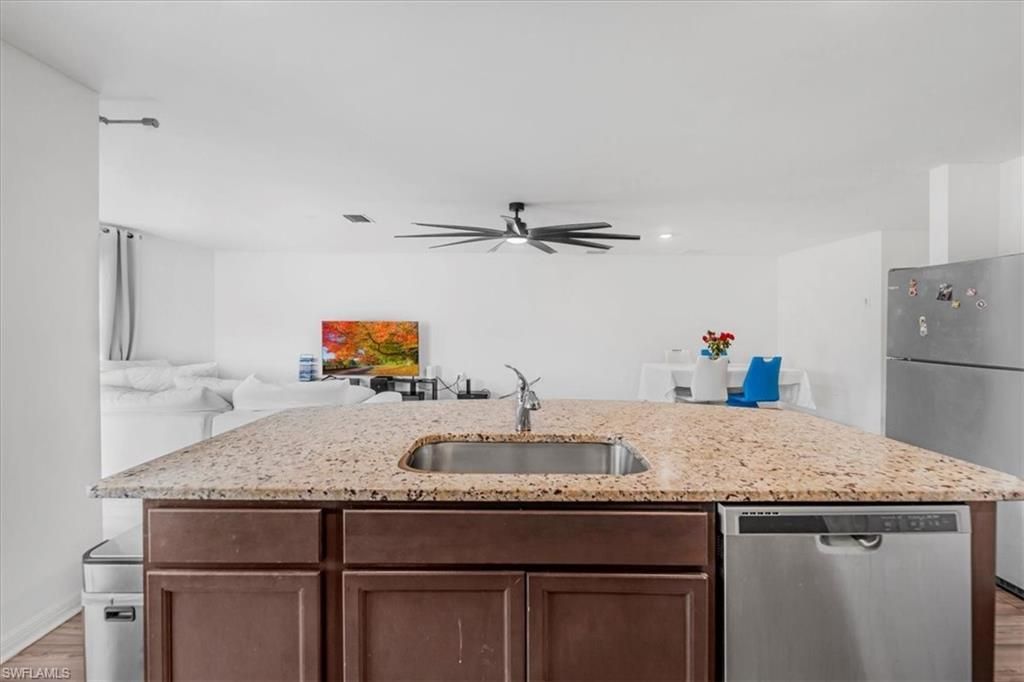 828 Youngreen Dr, Fort Myers, FL 33913 Photo