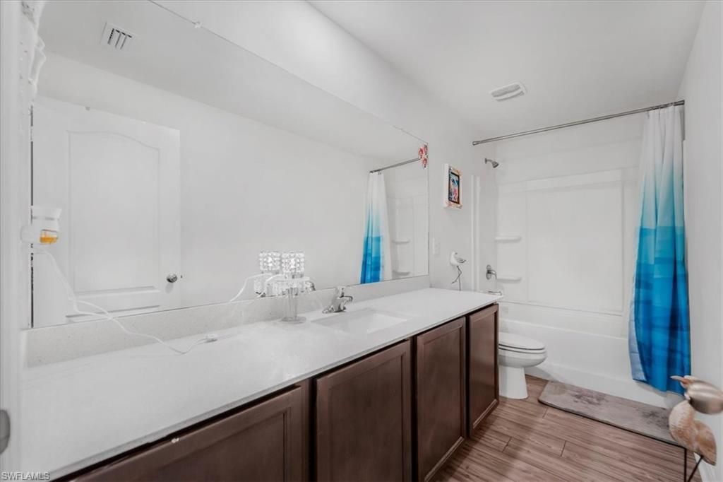 828 Youngreen Dr, Fort Myers, FL 33913 Photo