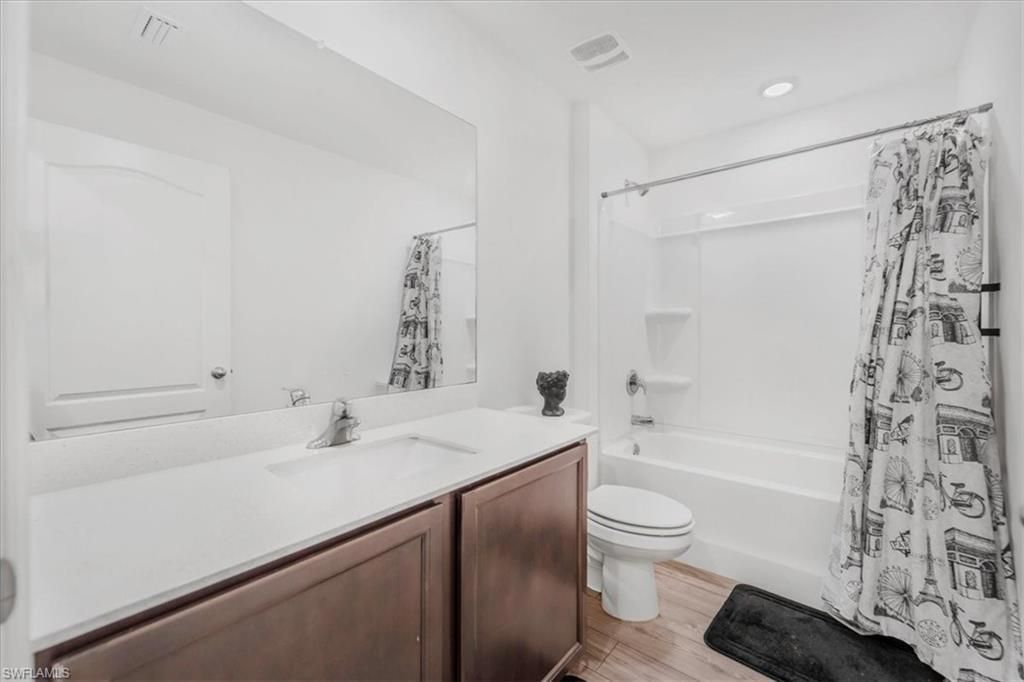 828 Youngreen Dr, Fort Myers, FL 33913 Photo